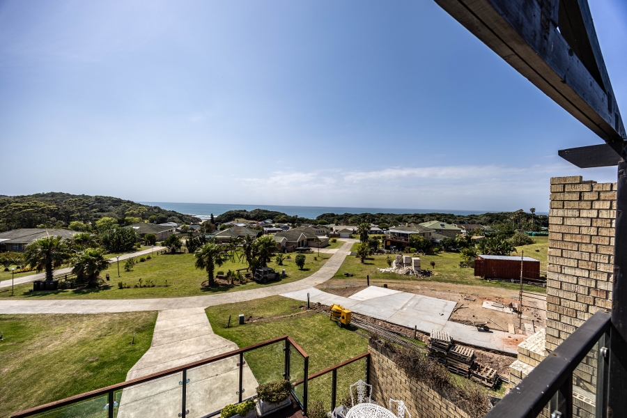 4 Bedroom Property for Sale in Four Seasons Eastern Cape